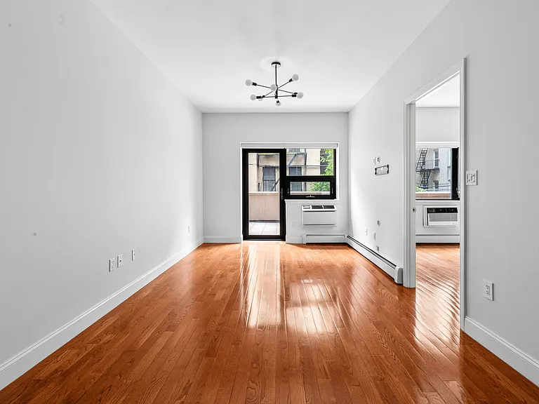 456 W 167th St #1C — Photo 2