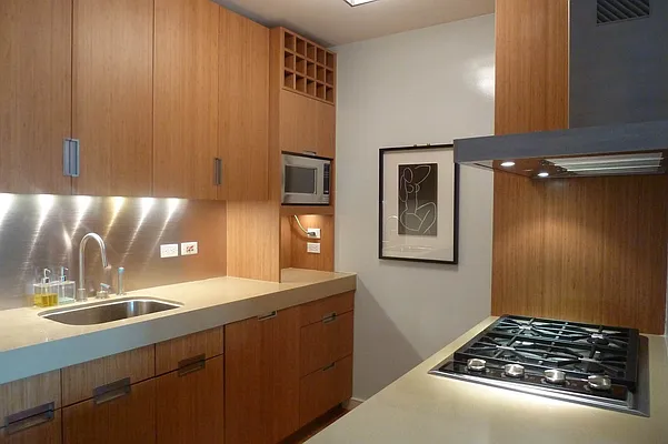 Rented by R New York | media 16