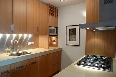 Rented by R New York