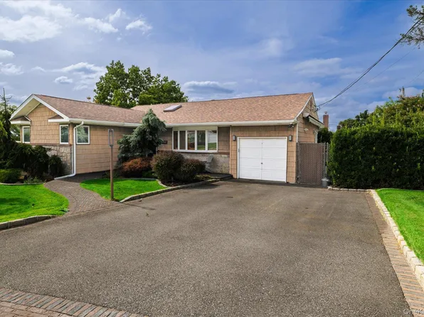 2163 Jacqueline Avenue, Bellmore, NY 11710