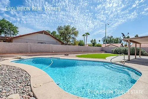 5654 E Fairfield St Photo 1