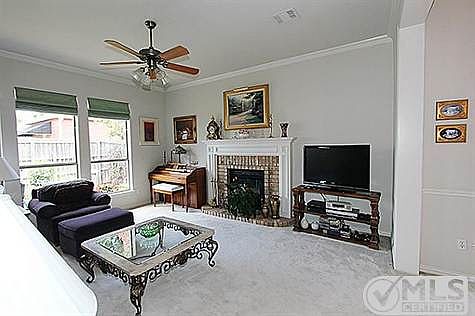 4th image of 2321 Bedford Cir