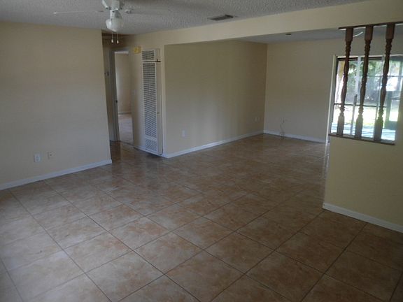 3rd image of 5540 90th Ave