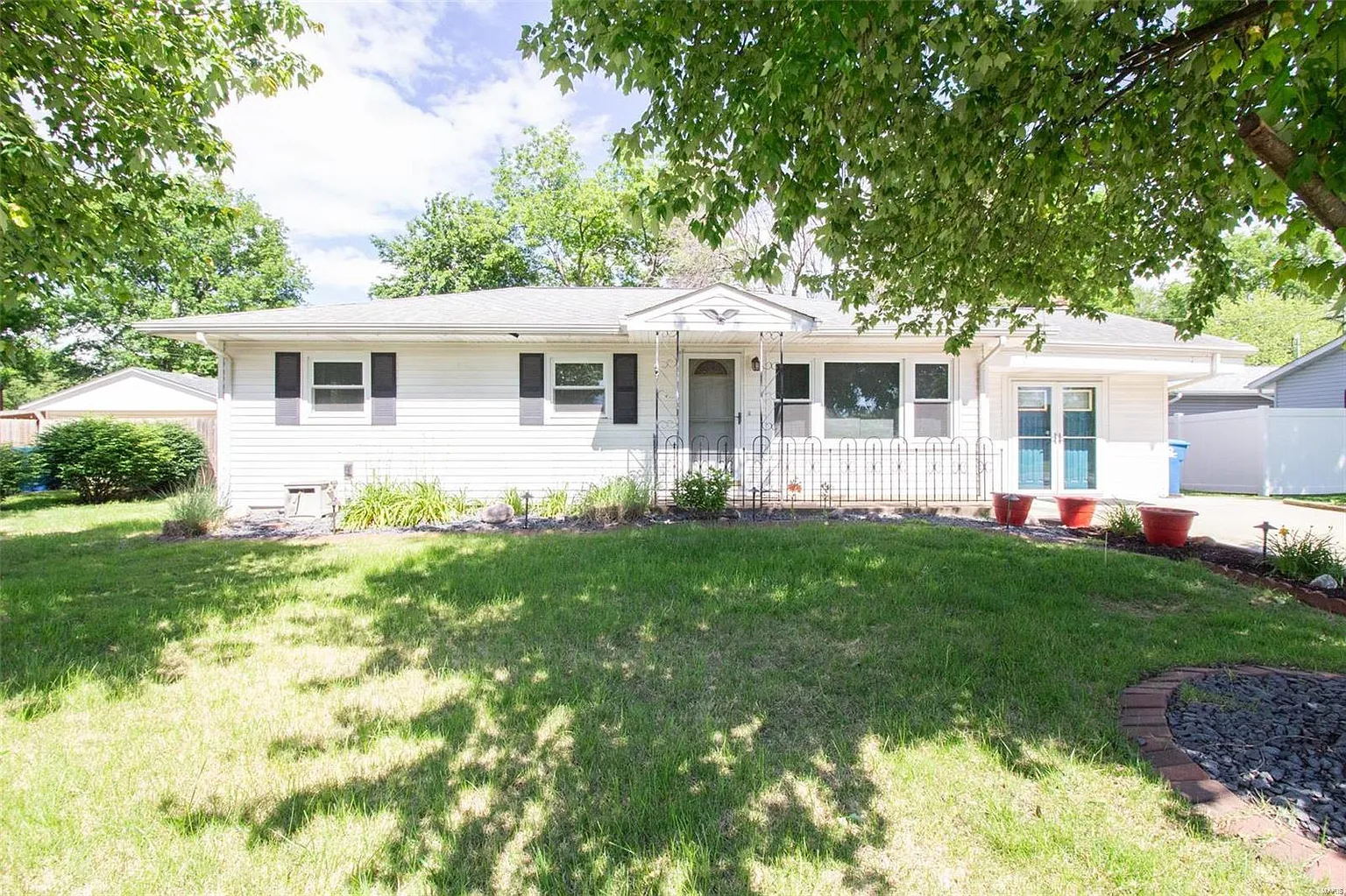 3204 Aubrey Ave photo 1