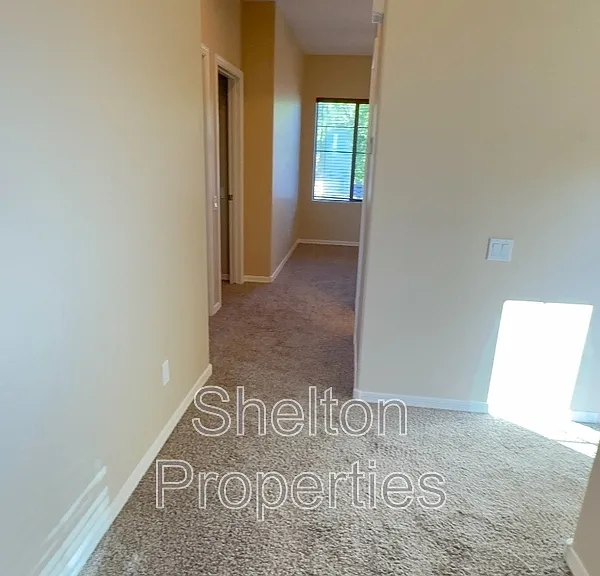 20877 W Court St — Photo 8
