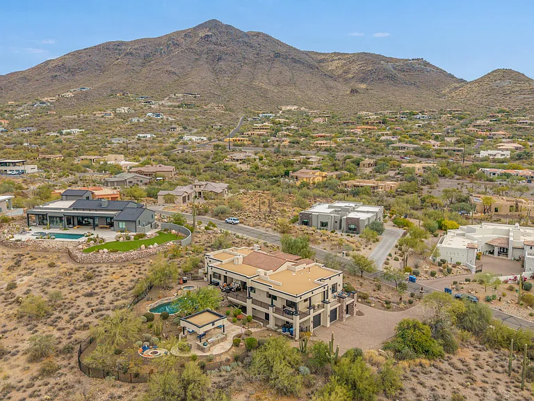 36138 N Summit Dr — Photo 67