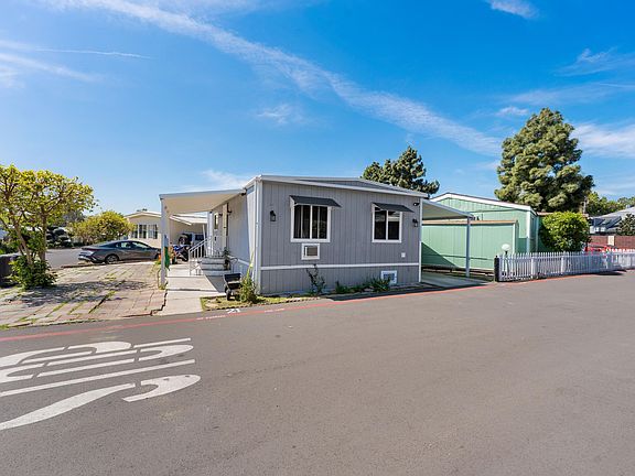 3rd image of 12600 Van Nuys Blvd Space 21