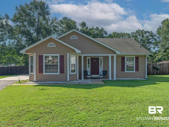 1301 Woodstock Ct, Mobile, AL 36695
