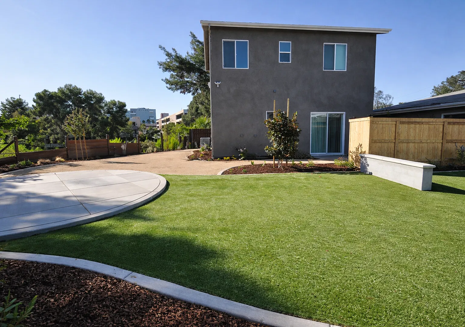 4BD/2BA, Great Yard! — Photo 1