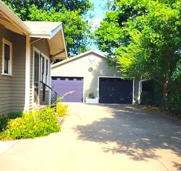517 S Flood Ave — Photo 46