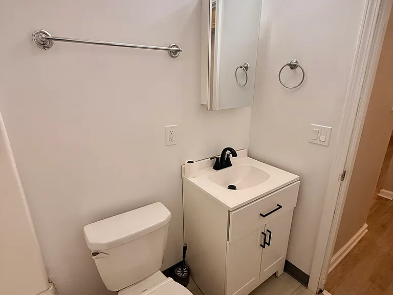 5252 Pine Tree Ln — Photo 6