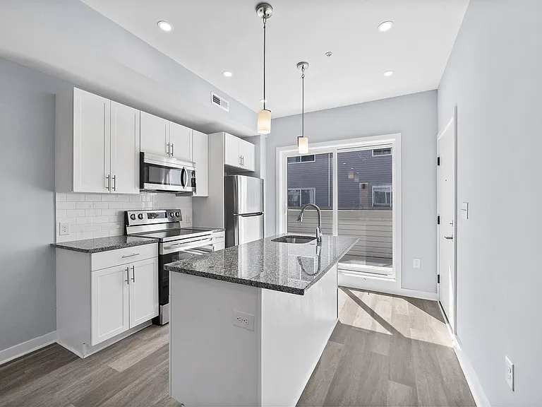 East Tioga Lofts — Photo 36