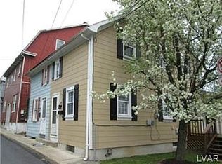 11 W Evergreen St, Nazareth, PA 18064