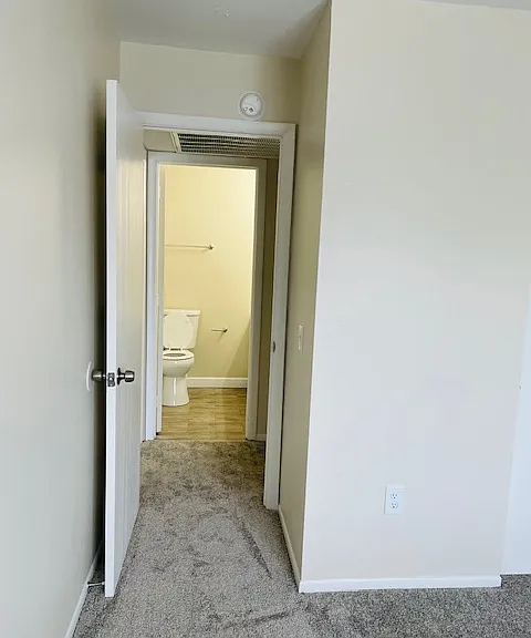 Cambridge Woods Apartments — Photo 19