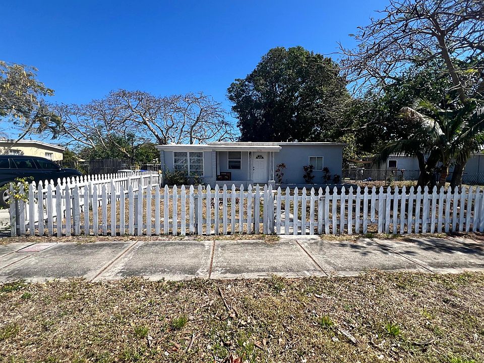 1st image of 5236 NE 17th Avenue