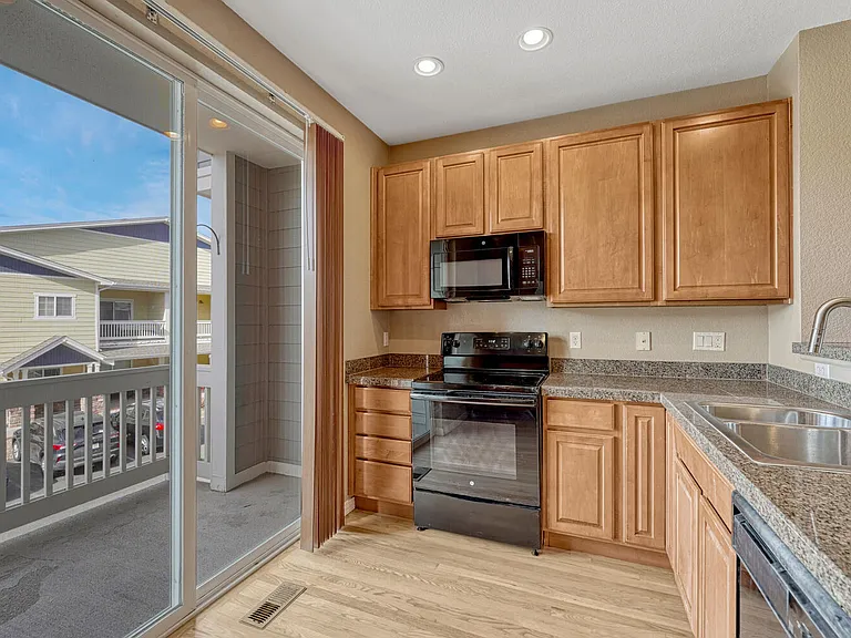 9558 Pearl Cir #105 — Photo 2
