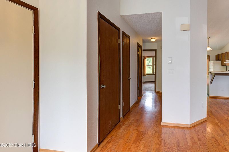 5th image of 50 Carriage Road