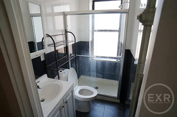 Rented by EXR | media 13