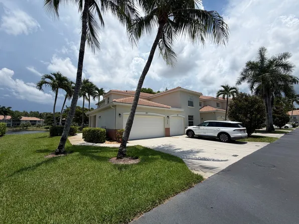 359 Dover Pl APT 101, Naples, FL 34104
