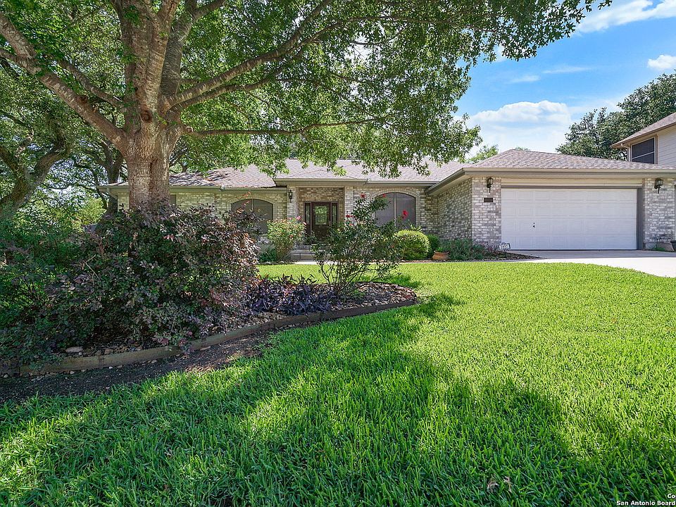 1st image of 2857 Mimosa Dr