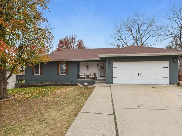 317 Jones Ave, Warrensburg, MO 64093