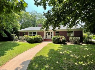 222 S Carolina Ave, Boonville, NC 27011