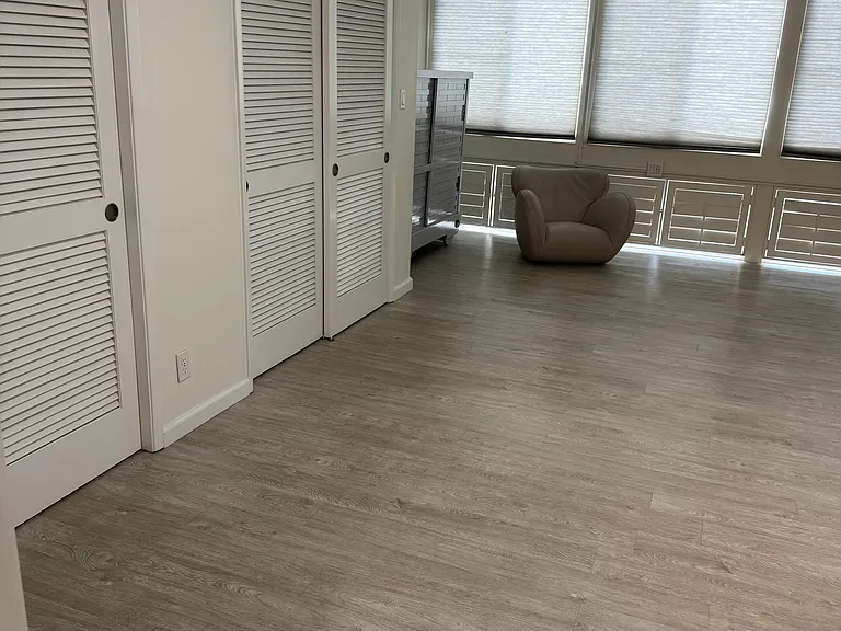 927 Hahaione St — Photo 19