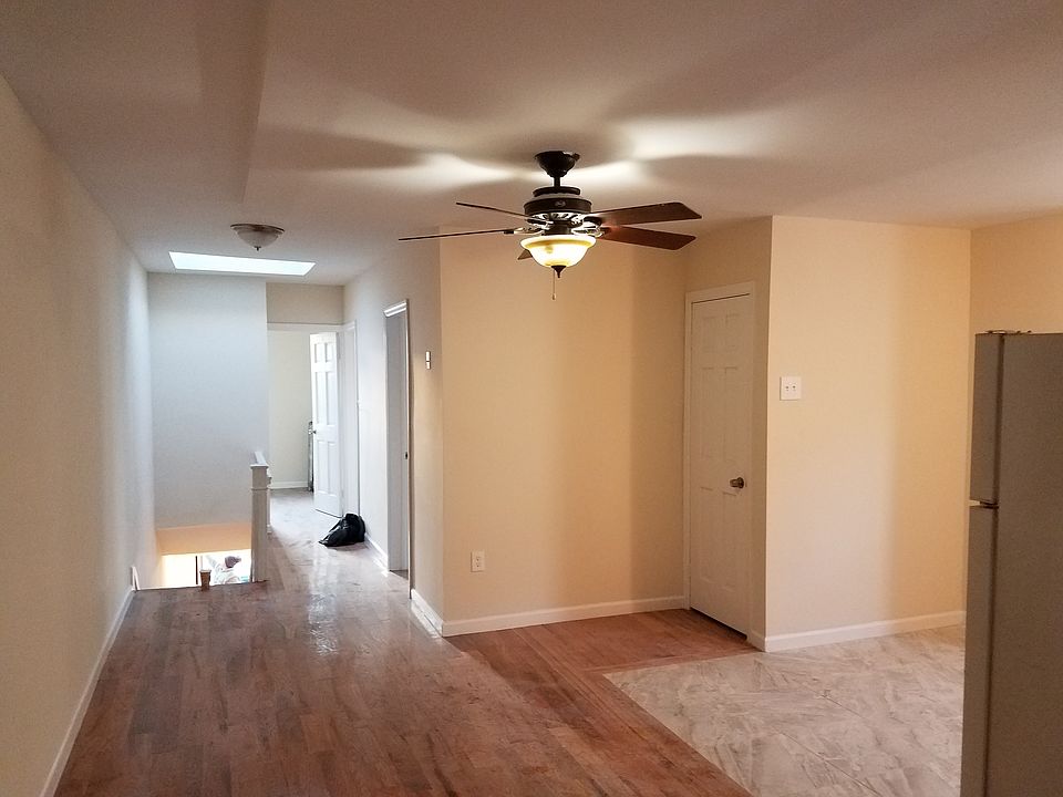 1st image of 9215 173rd St