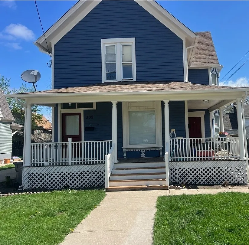 2 bed, 900 sqft, $1,650 — Photo 1
