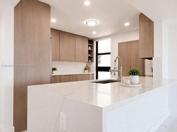 5th image of 6403 Gulf Of Mexico Blvd #403