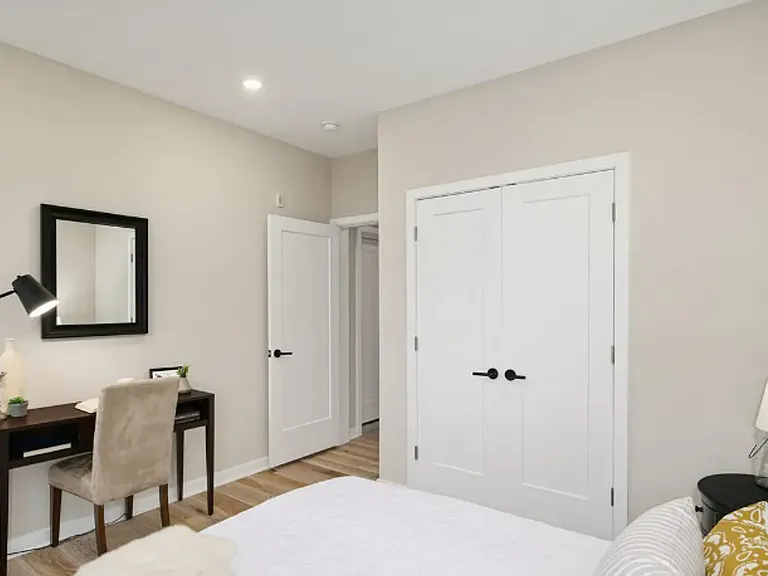 3712 Midvale Ave — Photo 10