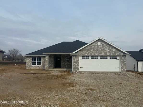 260 Rosewood Ct, Holts Summit, MO 65043