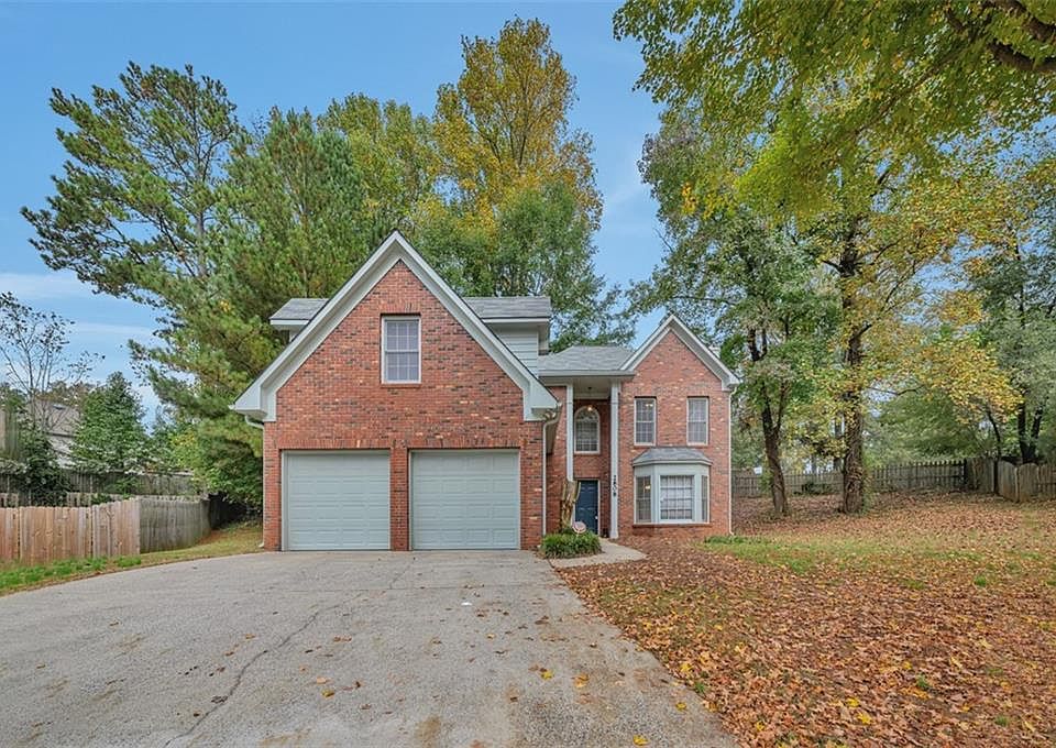 1st image of 2808 Parliament Cir