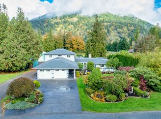 62525 Airport Rd, Hope, BC V0X 1L2