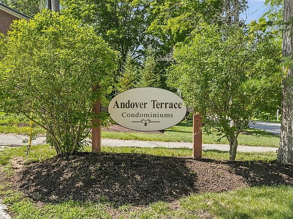 2nd image of 3 Longwood Dr #103