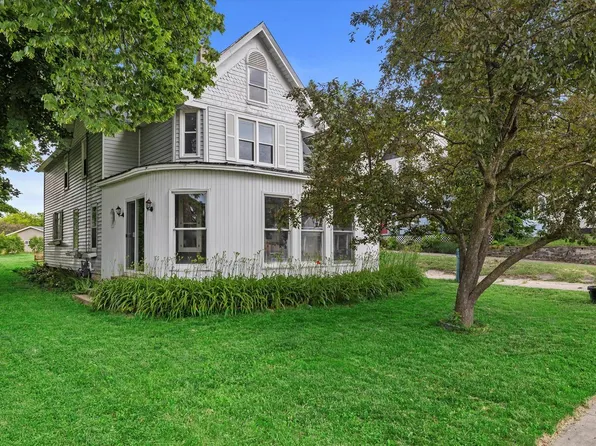 244 South John STREET, Mayville, WI 53050