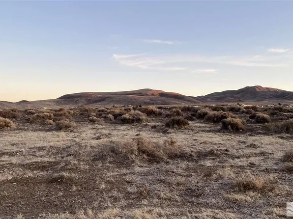 5160 Esther Ave, Silver Springs, NV 89429