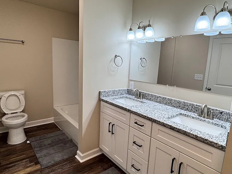 105 E Highfill Ave #105 — Photo 22
