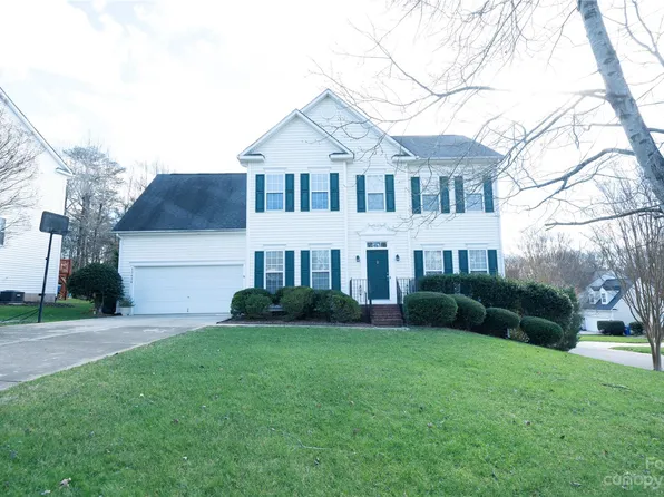 13438 Honeytree Ln, Pineville, NC 28134