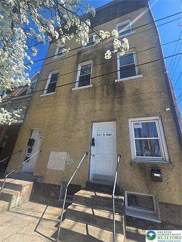 101 N 2nd St #1F Photo 1
