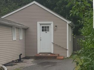 11 Center St #11B, Eatontown, NJ 07724