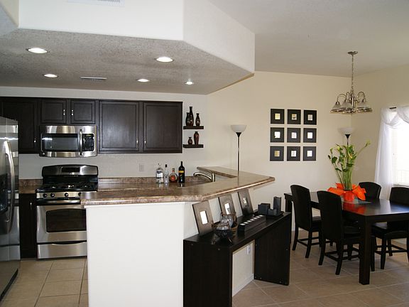 16 Kitchen 3_03202013