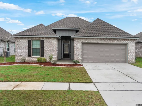 8256 Sweetgum Dr, Gonzales, LA 70737