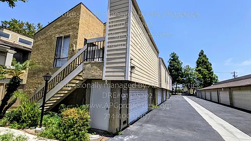 5477 Twin Lakes Dr Photo 1