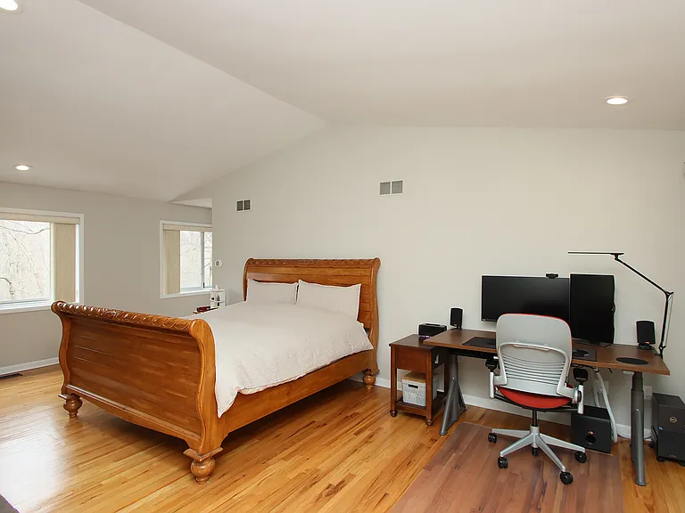 78 Sturbridge Rd — Photo 31