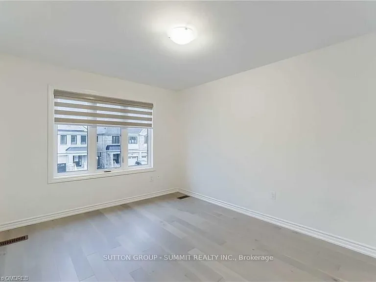 492 Bergamot Ave — Photo 18