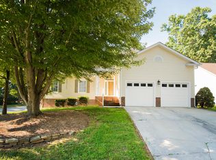 3401 Trail Ridge Dr, Greensboro, NC 27410