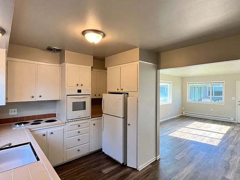 The Rivercrest Apartments by Star Metro — Photo 27