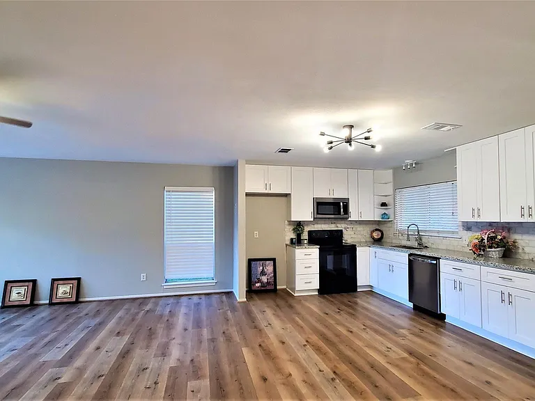 14419 Cypress Leaf Dr — Photo 18
