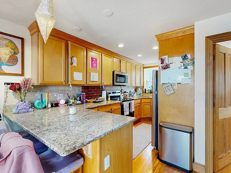 51 Hemenway St #6 — Photo 5